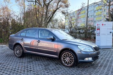 1.8 160 KM Super Stan AUTOMAT DSG Niski przebieg LAURIN & KLIMENT