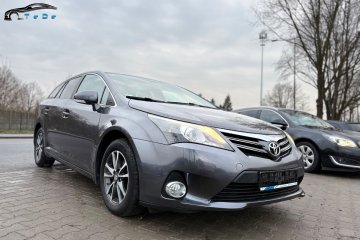 2.0 D-4D 126KM Perfekcyjny STAN Executive 1-właściciel Serwis ASO Navi