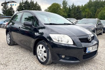 2.0 D4D 126KM Świeżo Po serwisie Udok. Przebieg Klima Key Less go