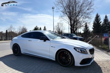 C63 AMG s 720KM Pełny serwis Niski Udok. przebieg Raport Opłaty