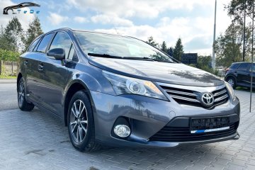 2.0 D-4D 126KM Perfekcyjny STAN Executive 1-właściciel Serwis ASO Navi